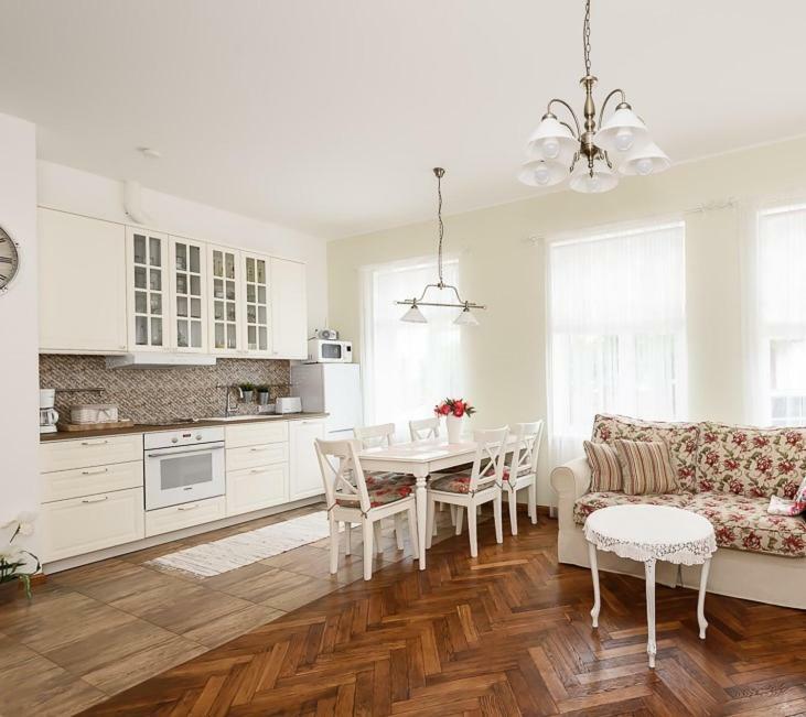 Roosi Apartment Пярну Екстериор снимка