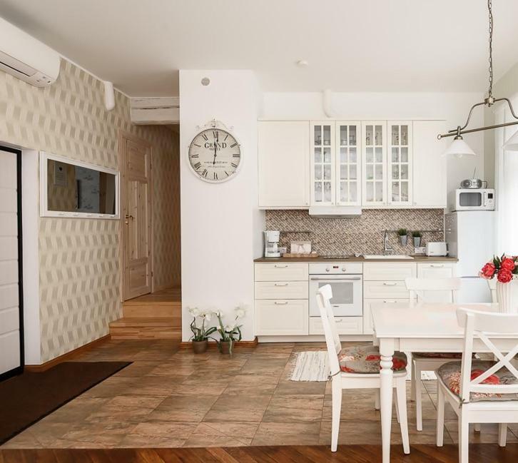 Roosi Apartment Пярну Екстериор снимка